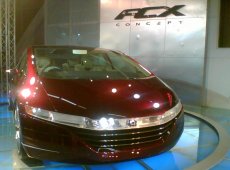 Европейский дебют Honda FCX