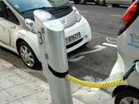 Франция выделит гражданам компенсацию на покупку электромобилей
