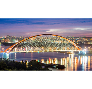 Уникальную арку Бугринского моста подсветили светодиодными прожекторами «ФЕРЕКС»