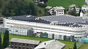 Группа компаний «Хевел» поставила швейцарскому подразделению Coca-Cola двусторонние солнечные модули