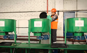Свердловская железная дорога перерабатывает производственные отходы в стройматериалы и напольное покрытие