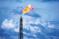 Из-за Роснефти могут опять разрешить сжигать ПНГ