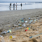 Еврокомиссия намерена запретить одноразовые пластиковые стаканчики, тарелки и трубочки